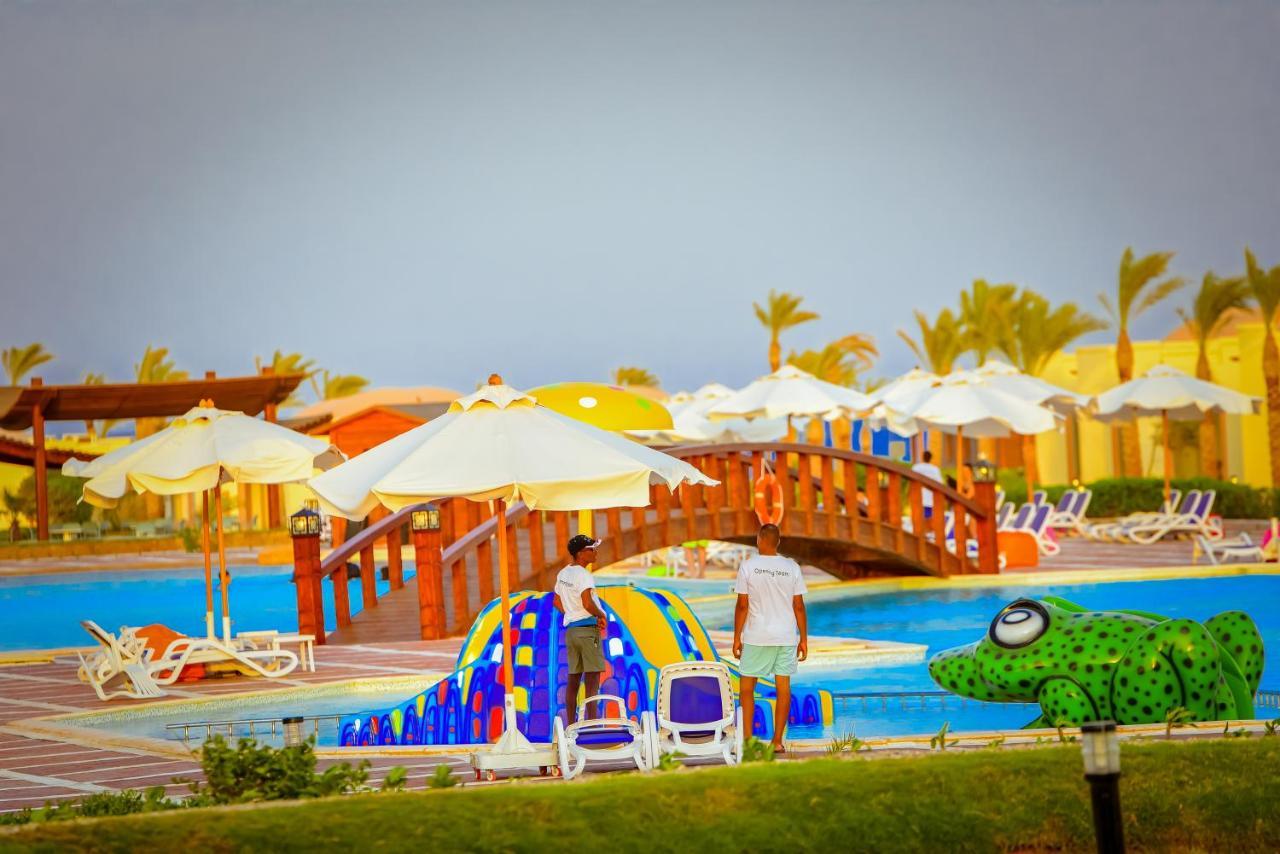 Amarina Queen Resort & Aqua Park 마사 알람 외부 사진