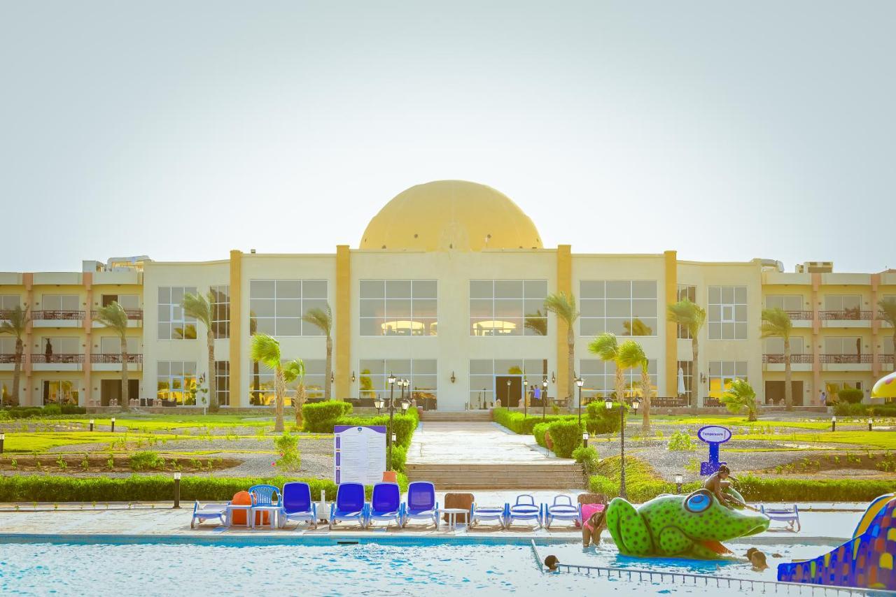 Amarina Queen Resort & Aqua Park 마사 알람 외부 사진