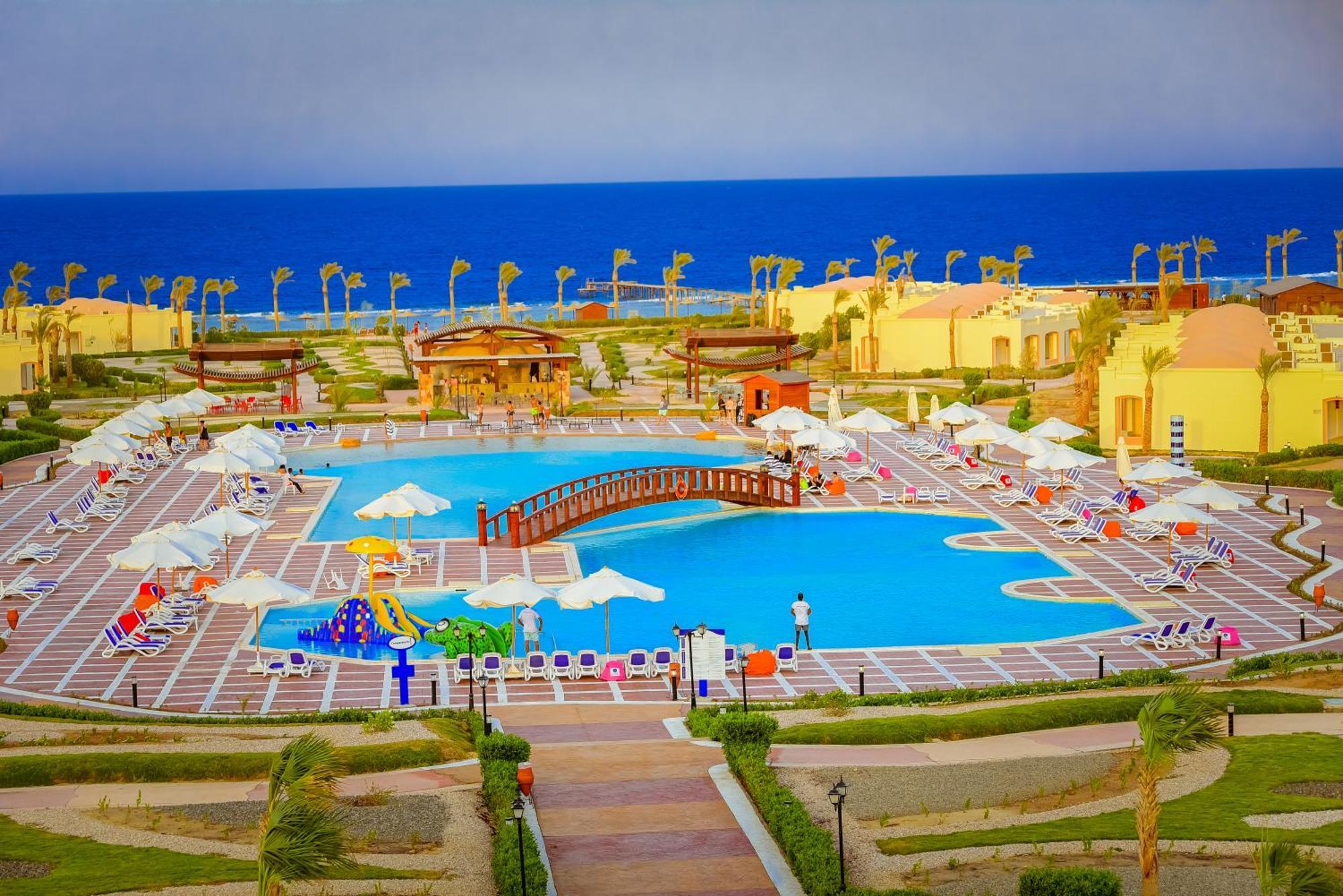 Amarina Queen Resort & Aqua Park 마사 알람 외부 사진